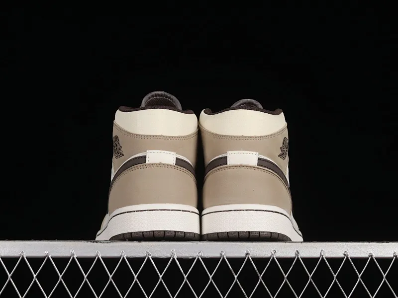 All categories Air Jordan Jordan series basketball shoes Air Jordan 1 Mid Air Jordan 1 Mid OG SP AJ1 Joe 1 customized model Zhongbang basketball shoes 554766-003